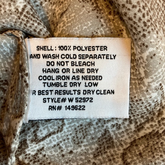 Sz Med Walter Baker  Aiken Top. Python color. NWT - Picture 6 of 7